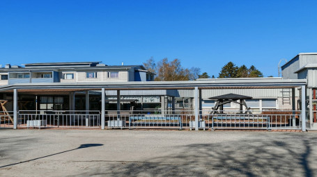 Pihlajan toimintakeskus -Yksikön esittely opiskelijoille